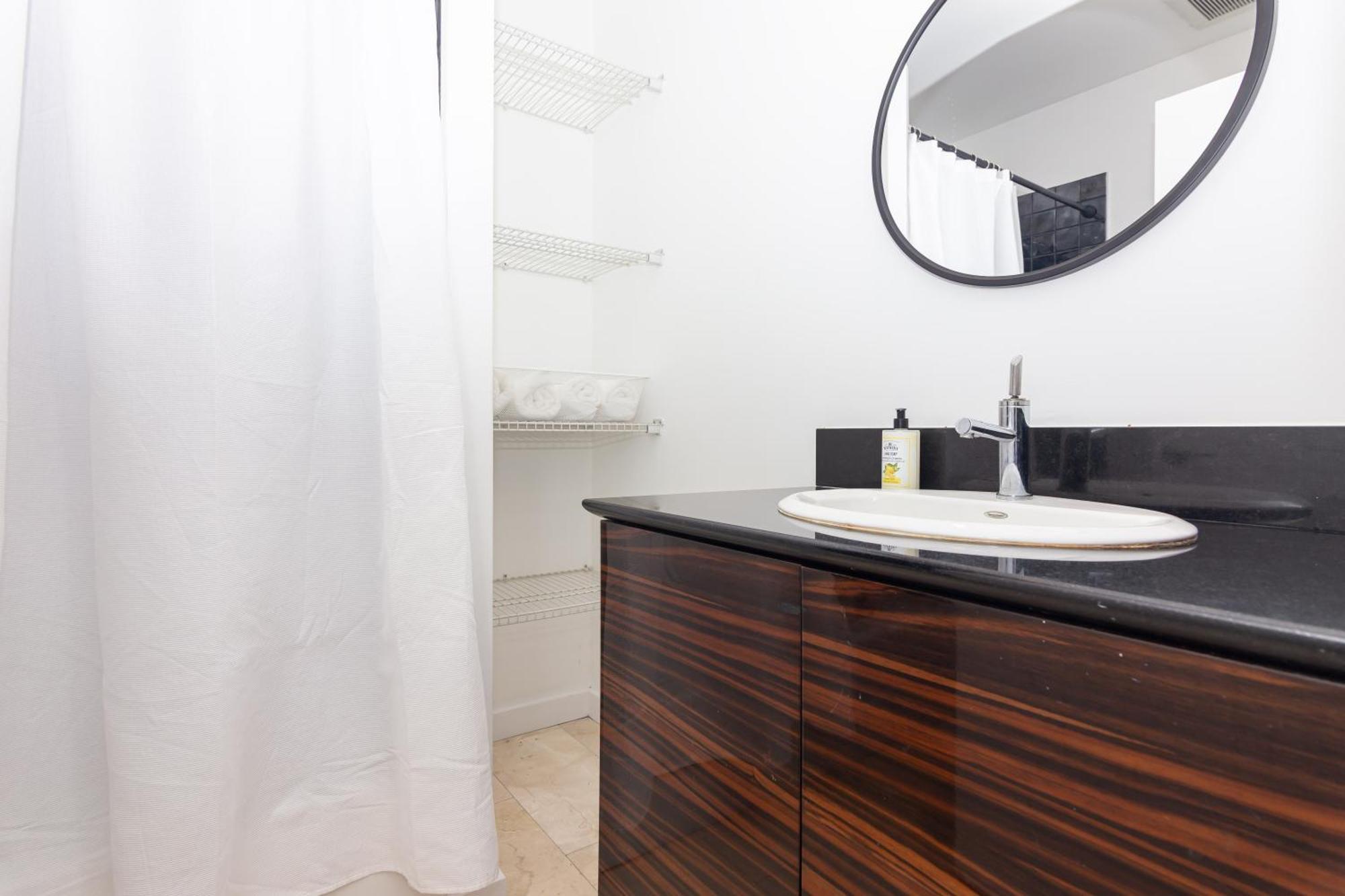 1 Bdrm Apartment - Heart Of Downtown - 5 Min To Wynwood Miami Buitenkant foto